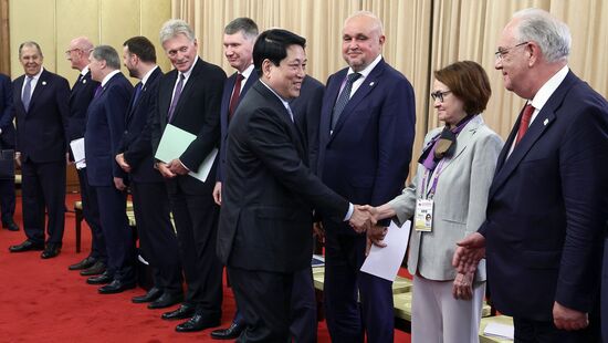 Официальный визит президента Владимира Путина в Китай