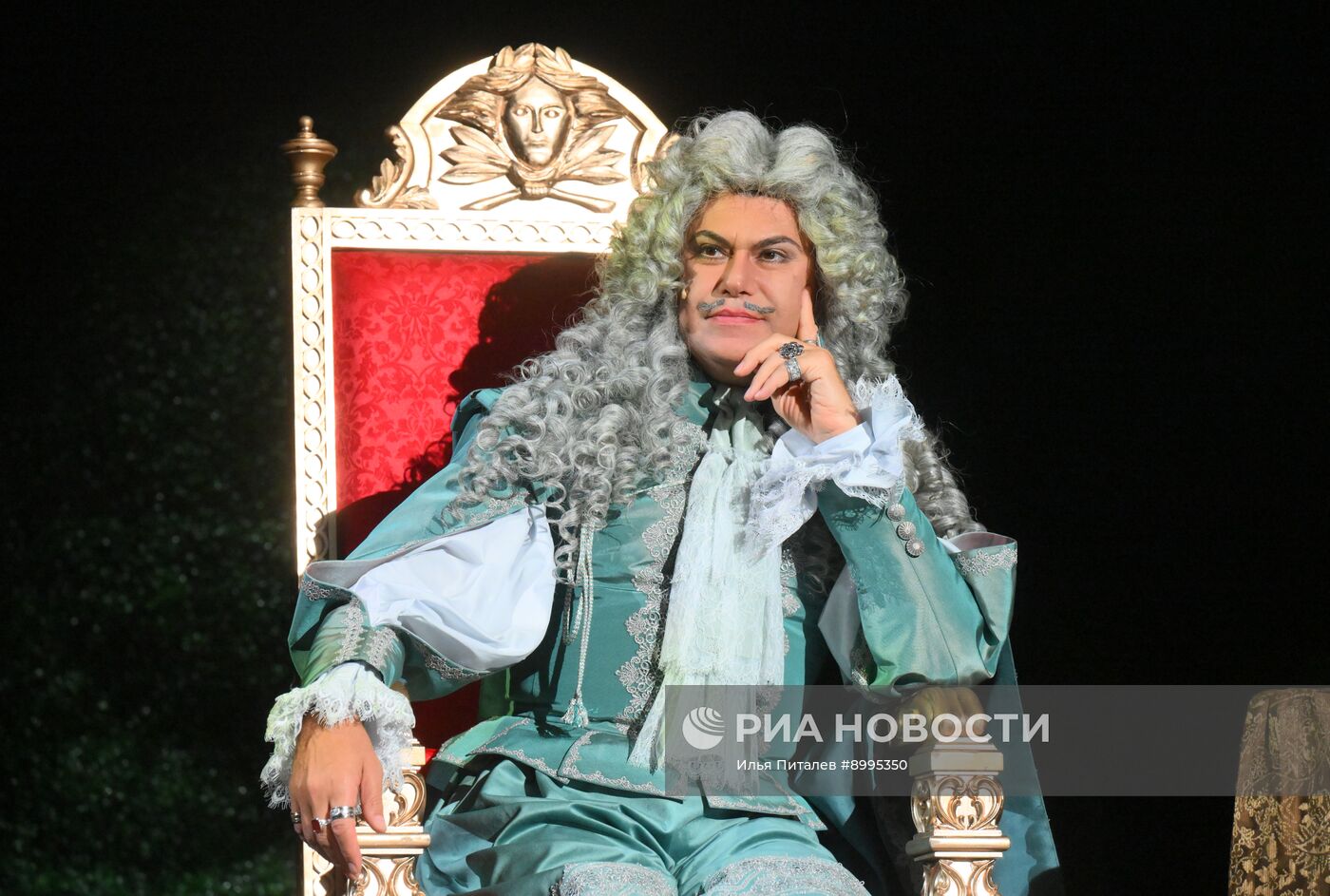 Спектакль "Кабала святош" в МХТ имени А.П. Чехова