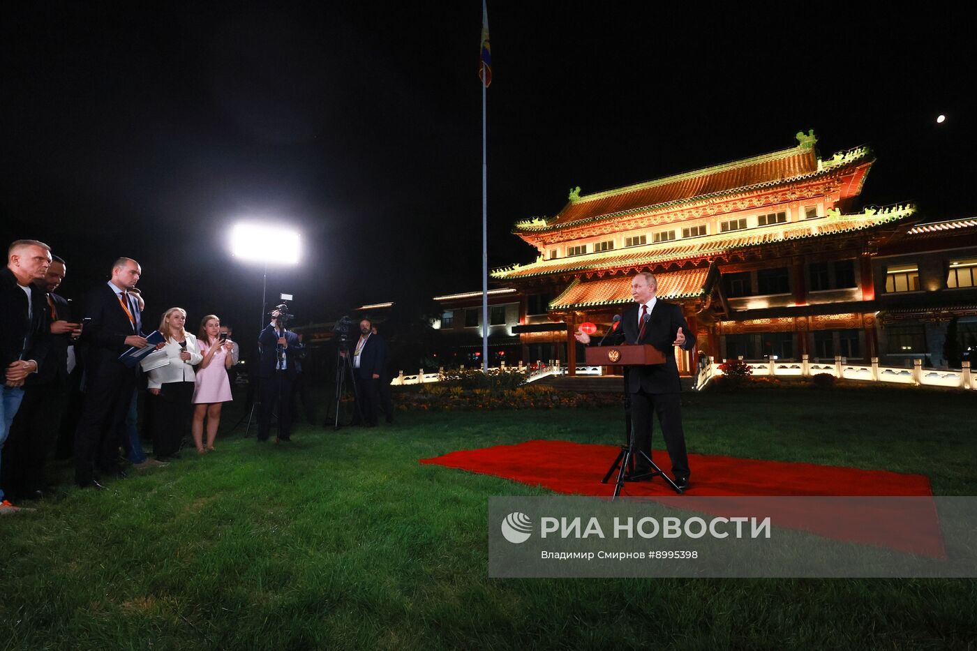 Официальный визит президента Владимира Путина в Китай
