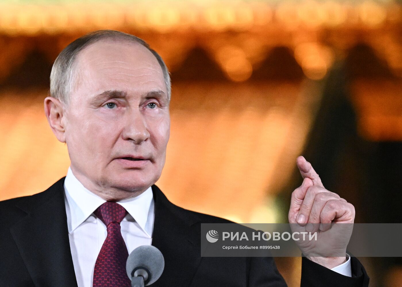 Официальный визит президента Владимира Путина в Китай