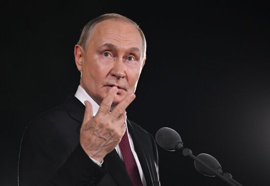 Официальный визит президента Владимира Путина в Китай