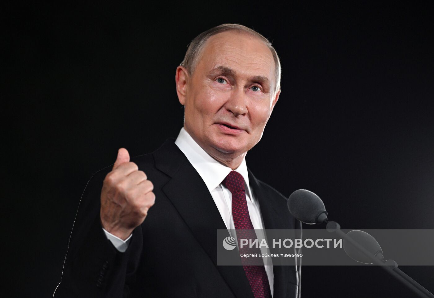 Официальный визит президента Владимира Путина в Китай