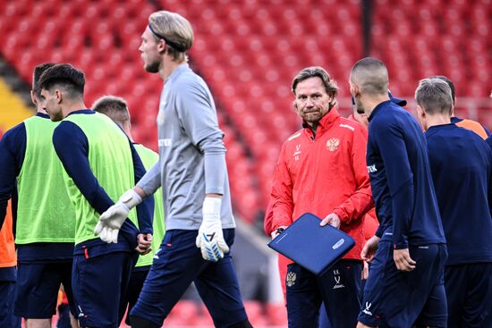 Тренировка национальной сборной России по футболу перед товарищескими матчами