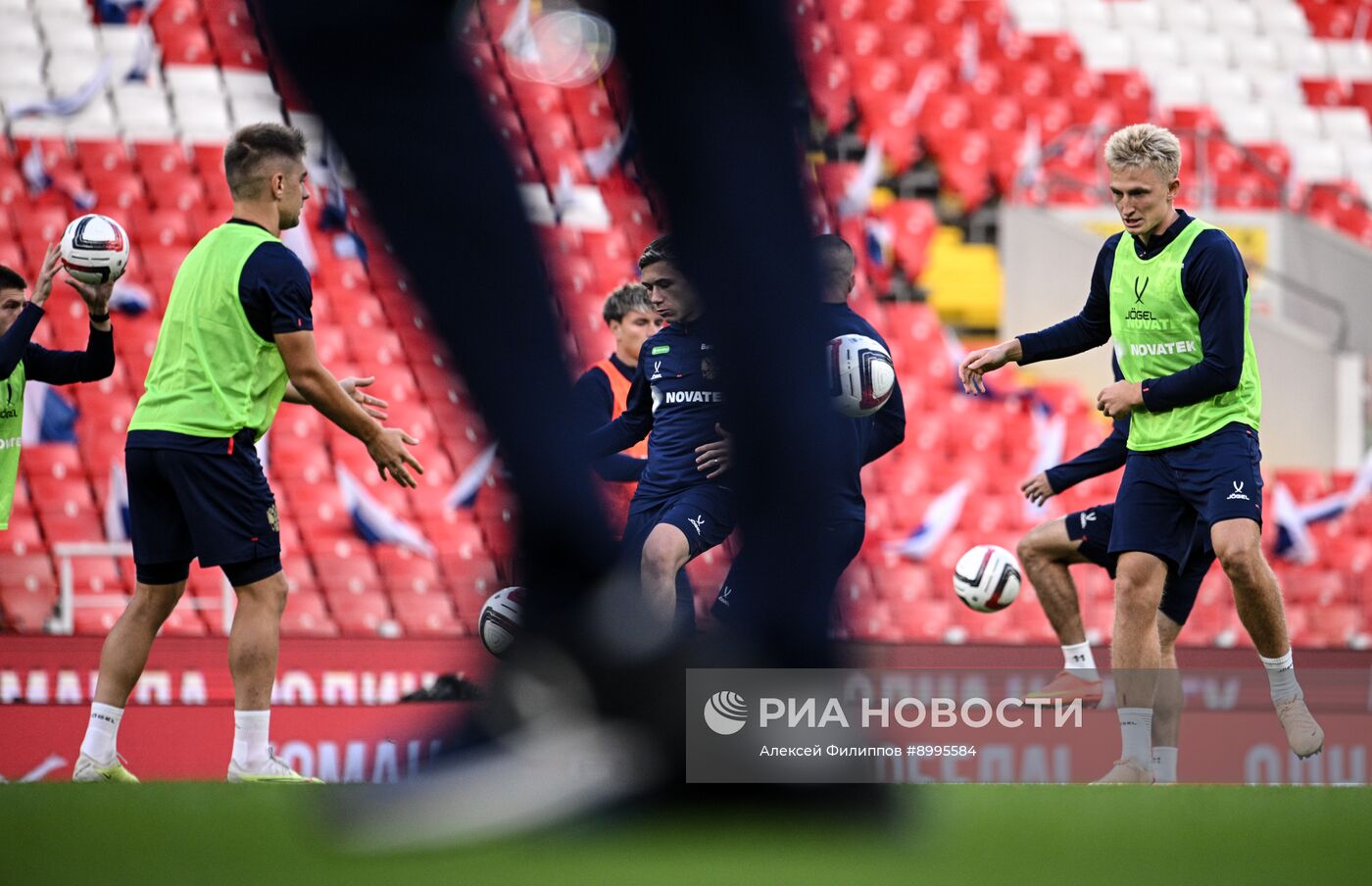 Тренировка национальной сборной России по футболу перед товарищескими матчами