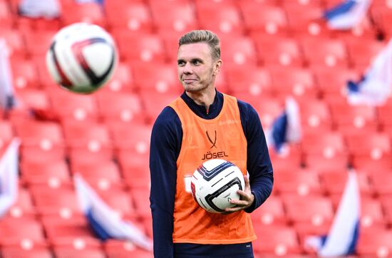 Тренировка национальной сборной России по футболу перед товарищескими матчами