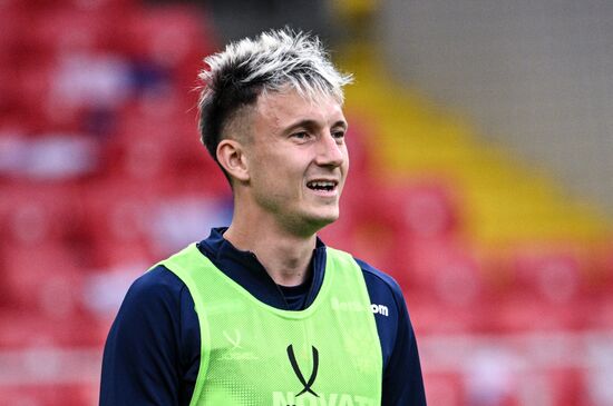 Тренировка национальной сборной России по футболу перед товарищескими матчами