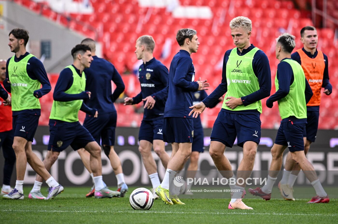 Тренировка национальной сборной России по футболу перед товарищескими матчами