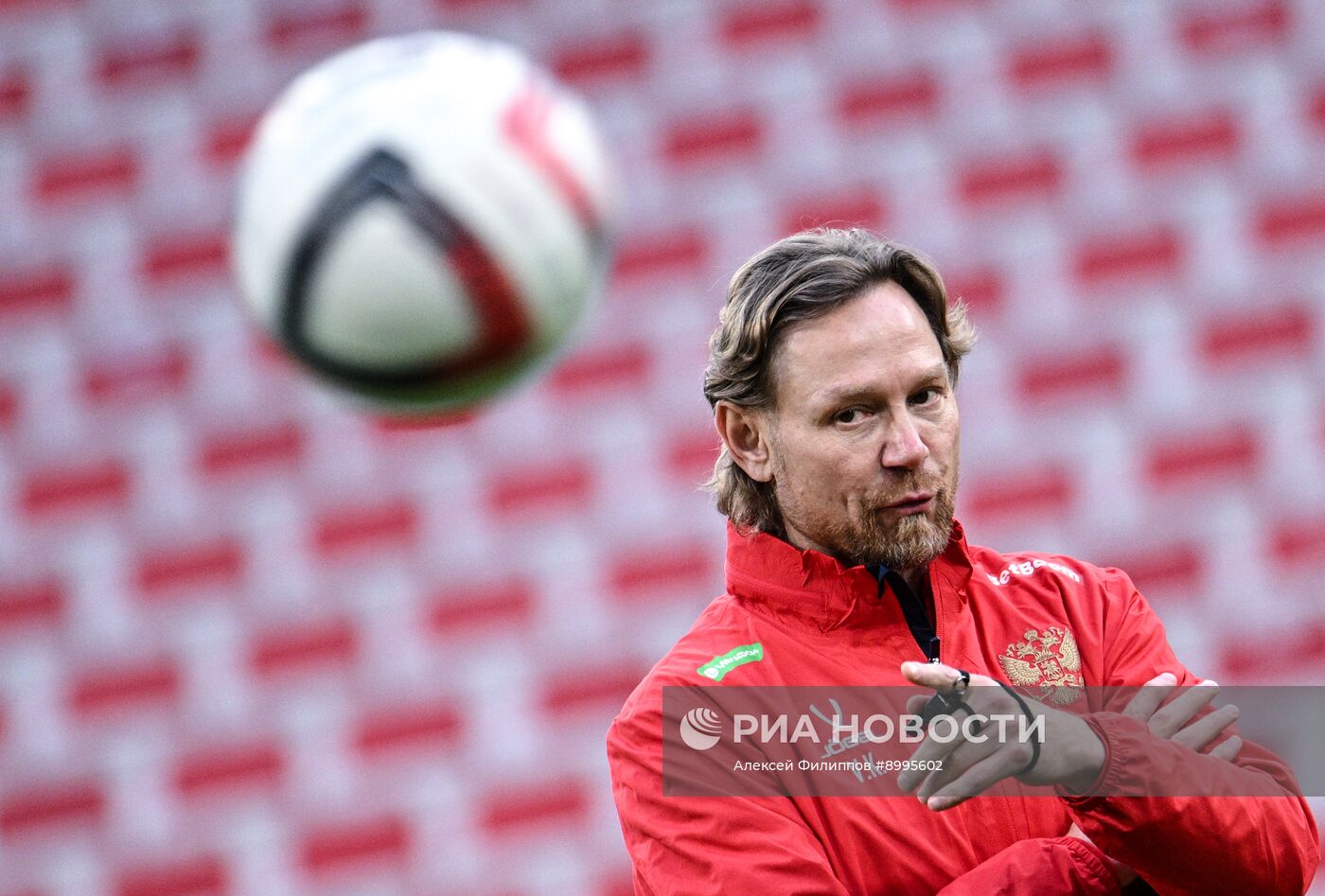 Тренировка национальной сборной России по футболу перед товарищескими матчами