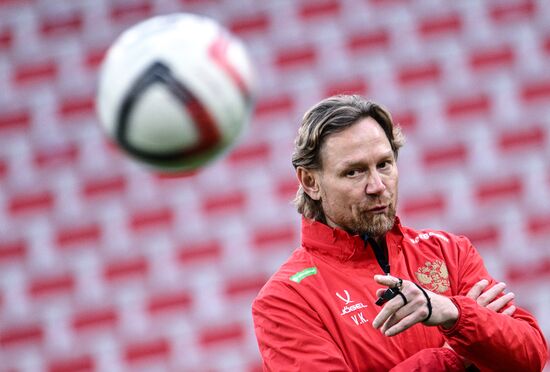 Тренировка национальной сборной России по футболу перед товарищескими матчами