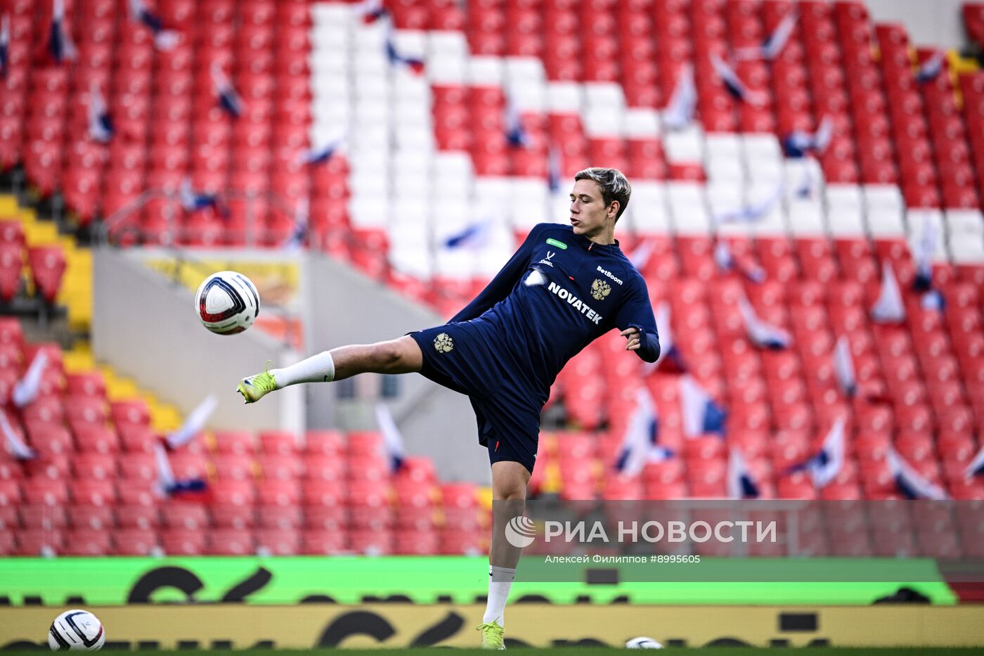 Тренировка национальной сборной России по футболу перед товарищескими матчами