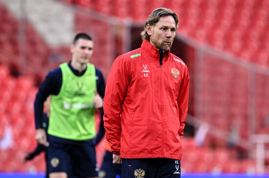 Тренировка национальной сборной России по футболу перед товарищескими матчами