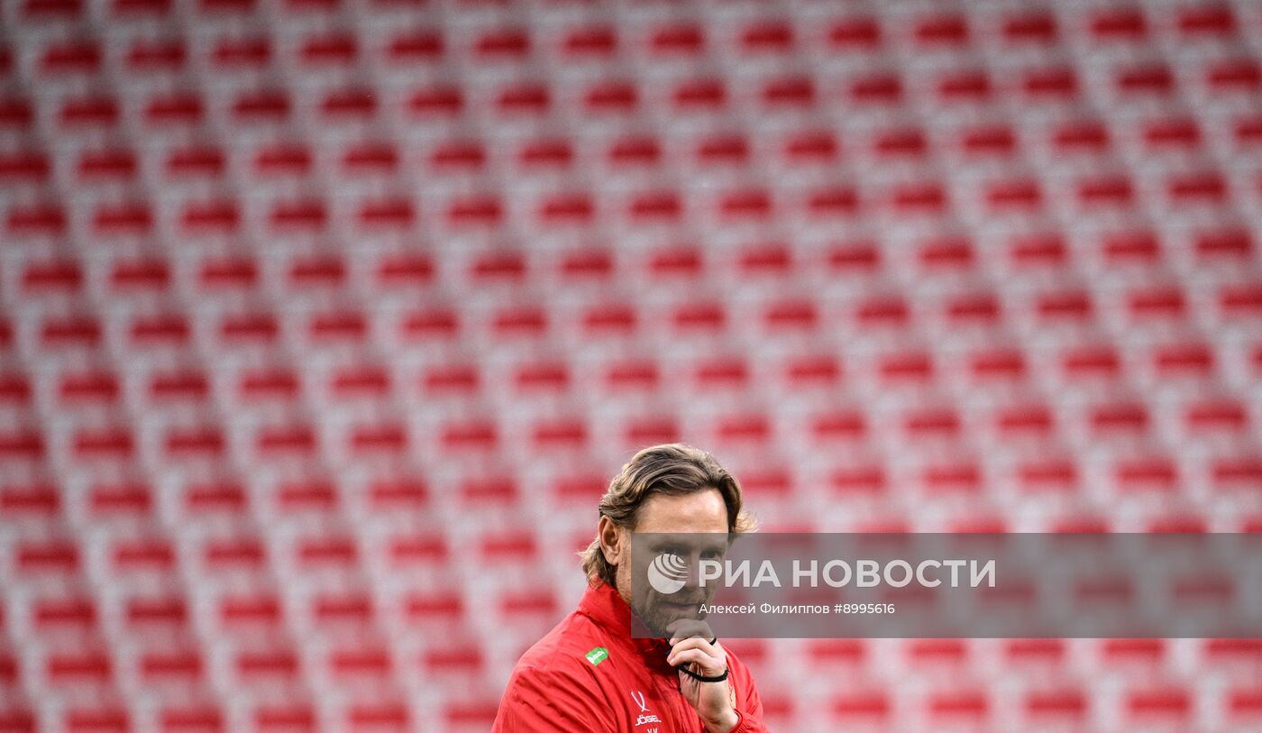 Тренировка национальной сборной России по футболу перед товарищескими матчами