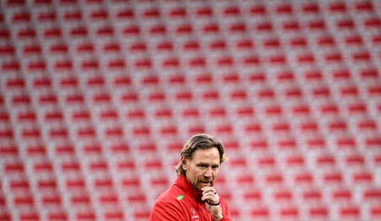 Тренировка национальной сборной России по футболу перед товарищескими матчами