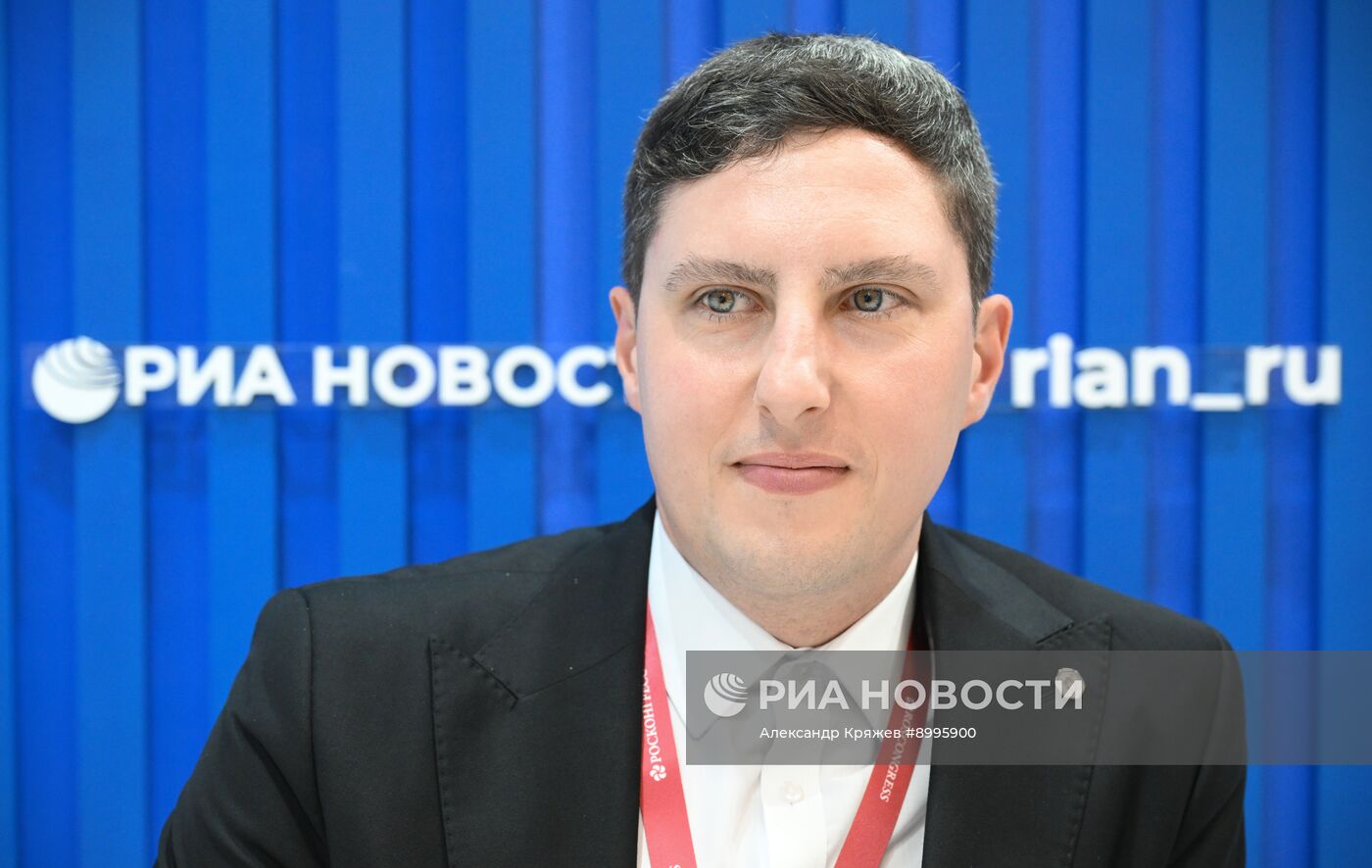 ВЭФ-2025. Стенды РИА Новости и радио Sputnik