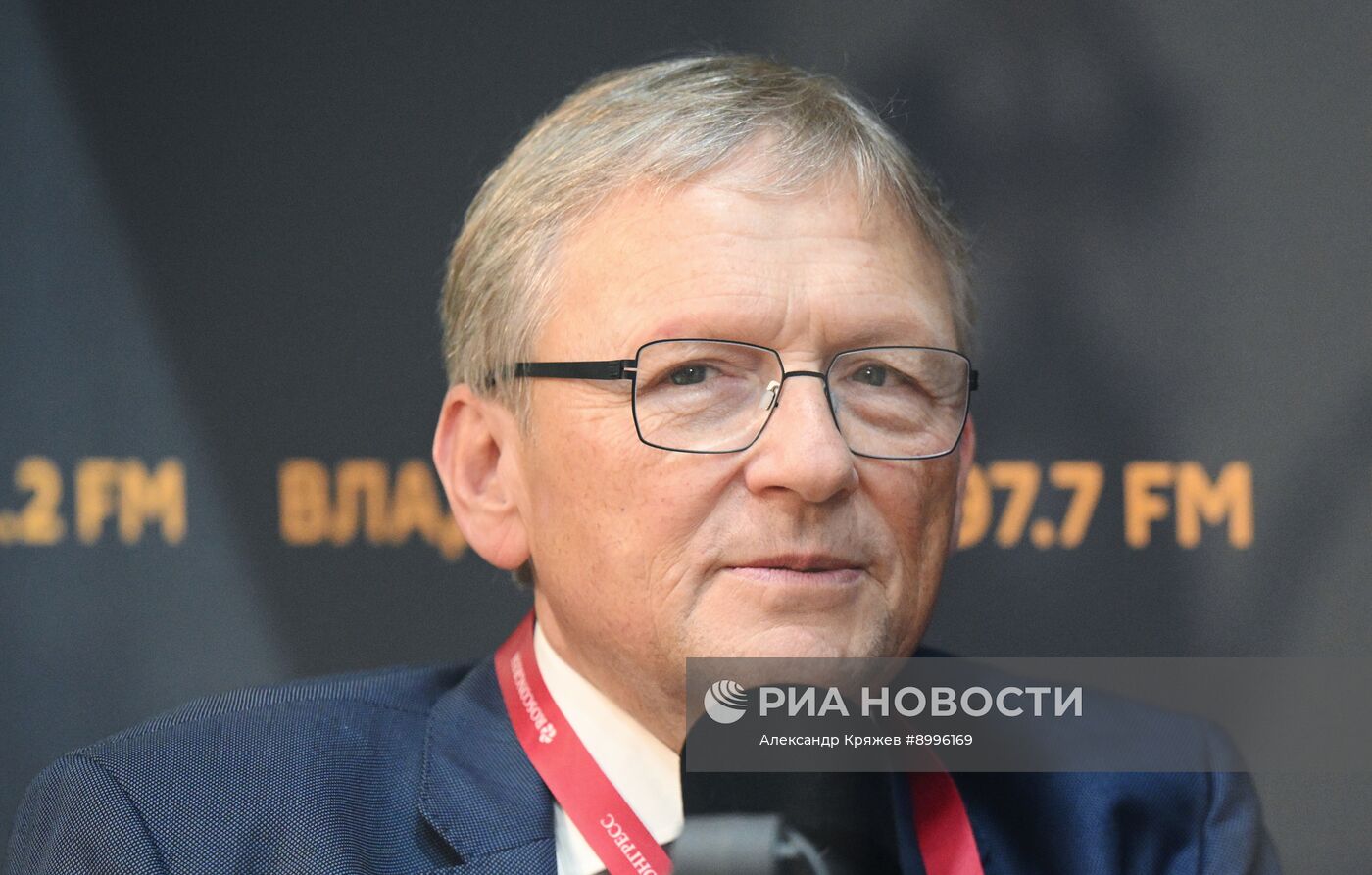 ВЭФ-2025. Стенды РИА Новости и радио Sputnik