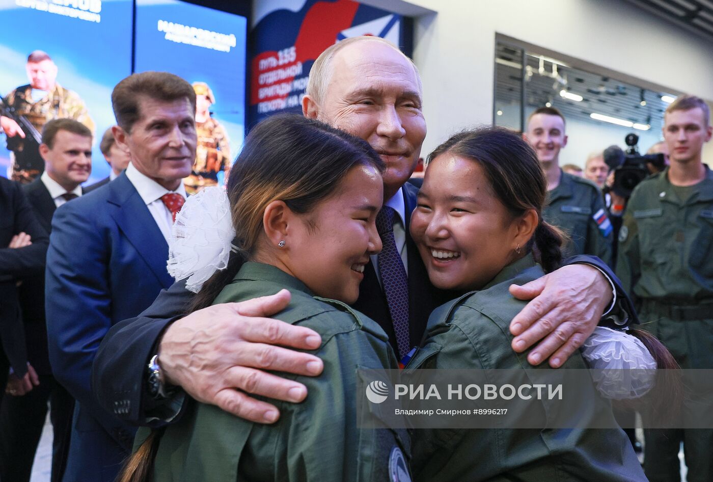 Рабочая поездка президента Владимира Путина во Владивосток