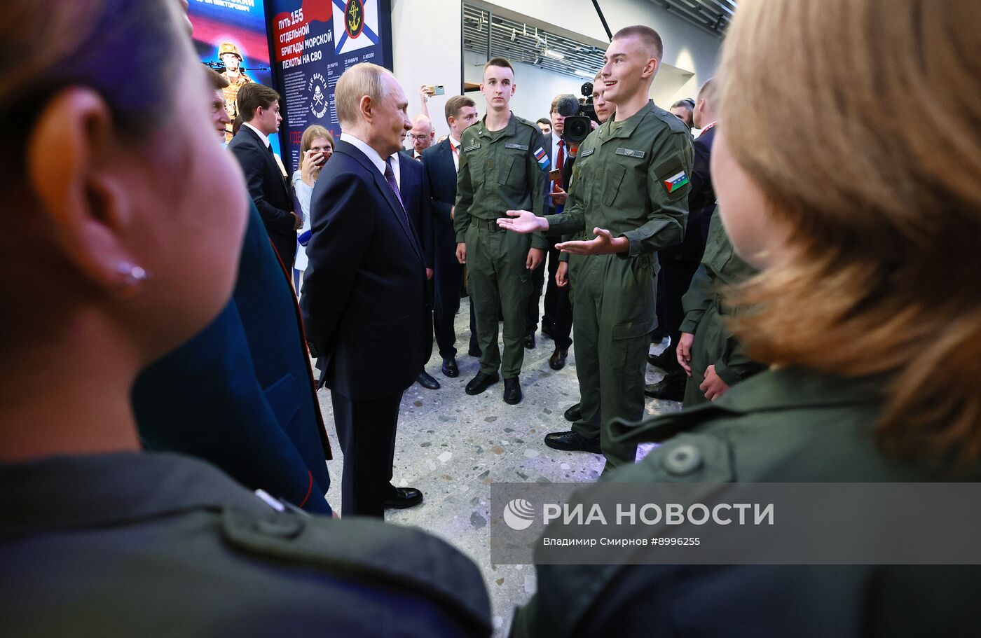 Рабочая поездка президента Владимира Путина во Владивосток