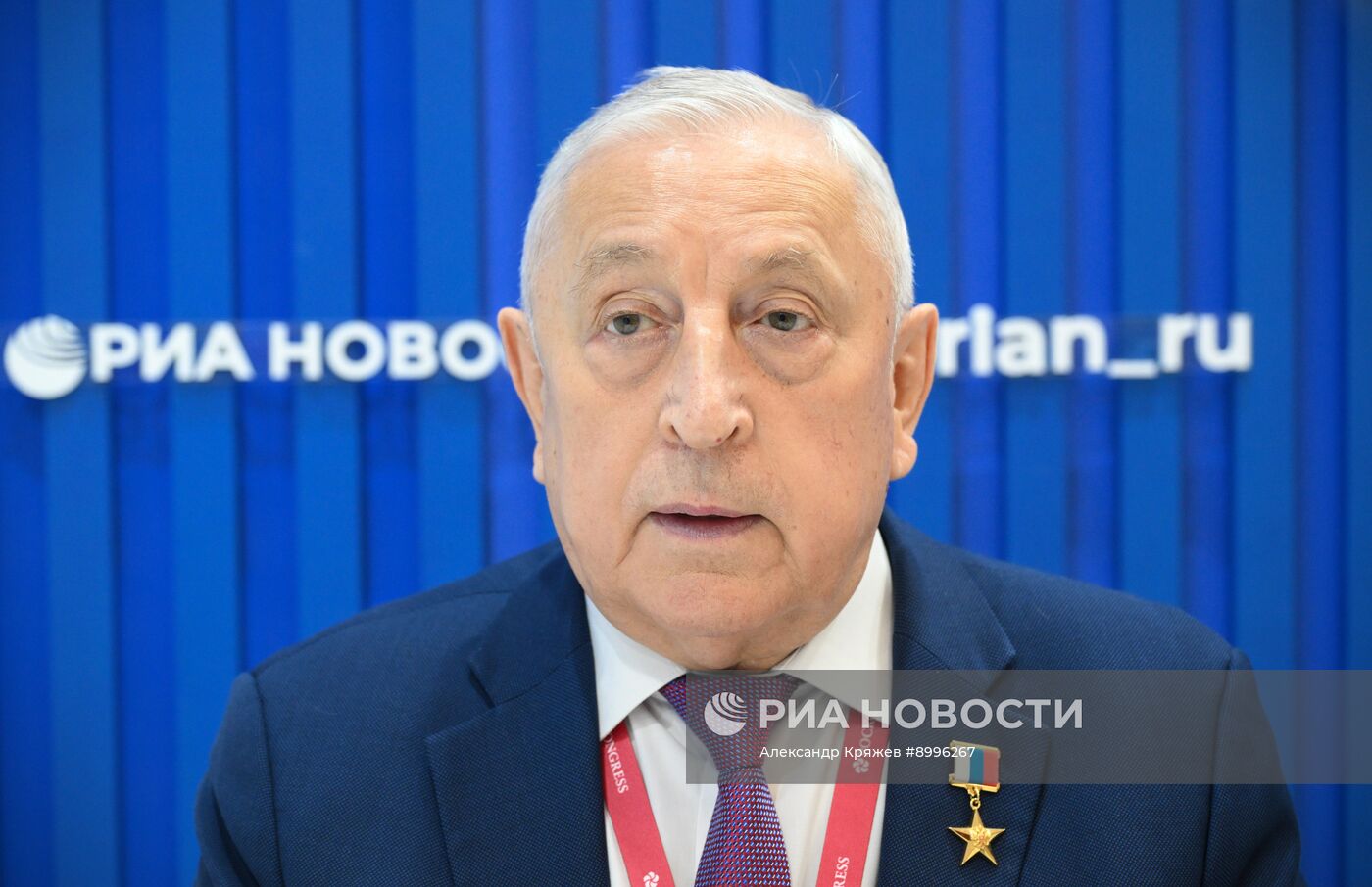 ВЭФ-2025. Стенды РИА Новости и радио Sputnik