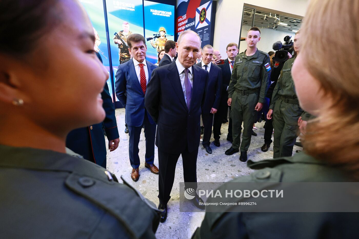 Рабочая поездка президента Владимира Путина во Владивосток