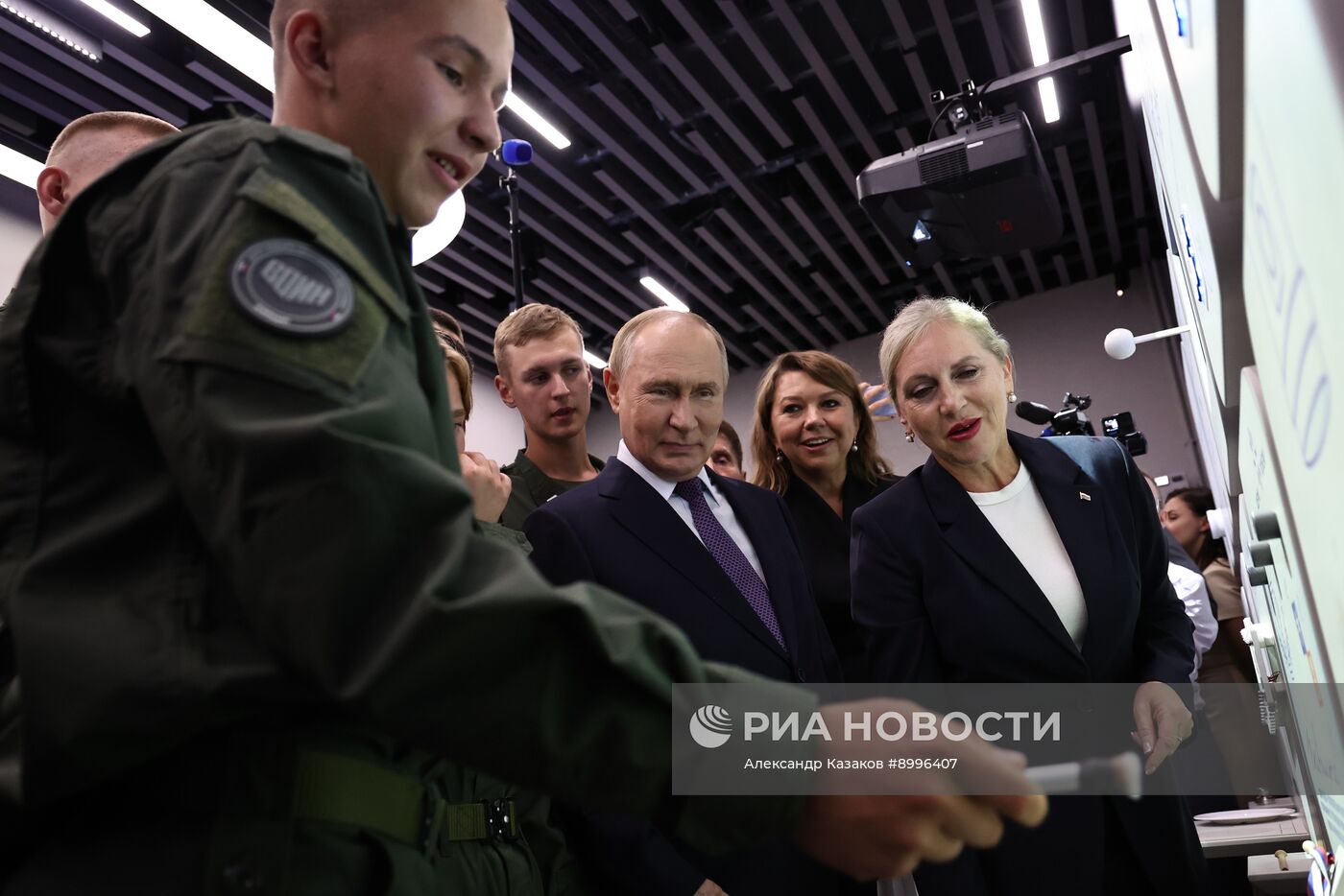 Рабочая поездка президента Владимира Путина во Владивосток