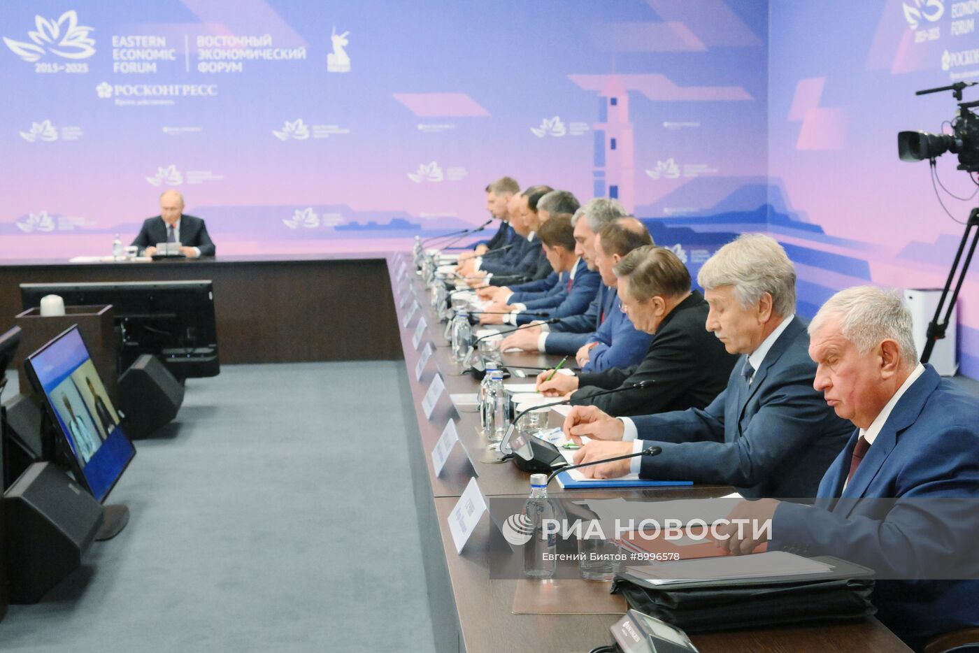 Рабочая поездка президента Владимира Путина во Владивосток