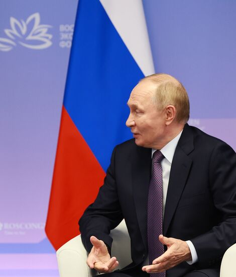 Рабочая поездка президента Владимира Путина во Владивосток