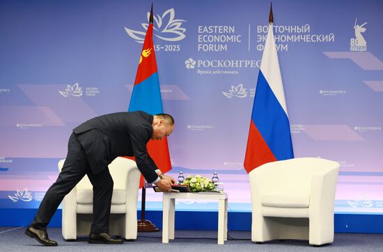 Рабочая поездка президента Владимира Путина во Владивосток