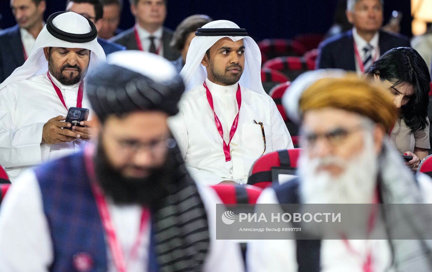 ВЭФ-2025. Гости перед пленарным заседанием