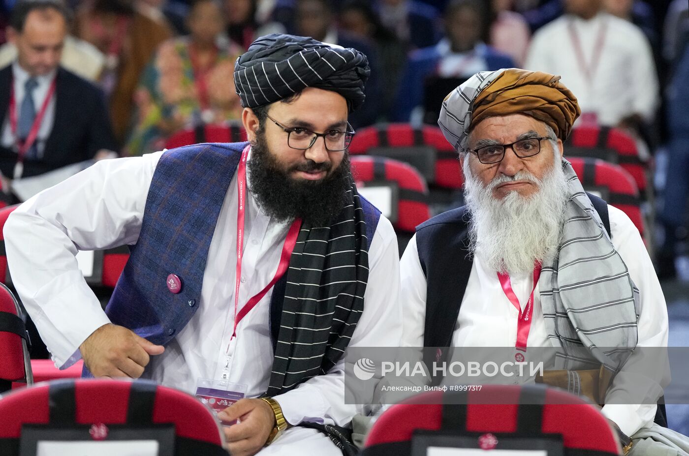 ВЭФ-2025. Гости перед пленарным заседанием