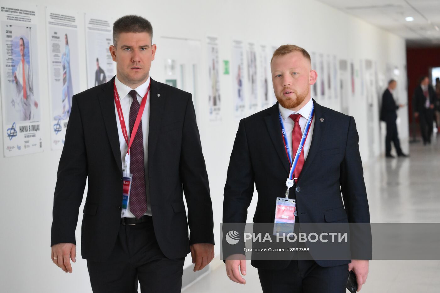 ВЭФ-2025. Гости перед пленарным заседанием