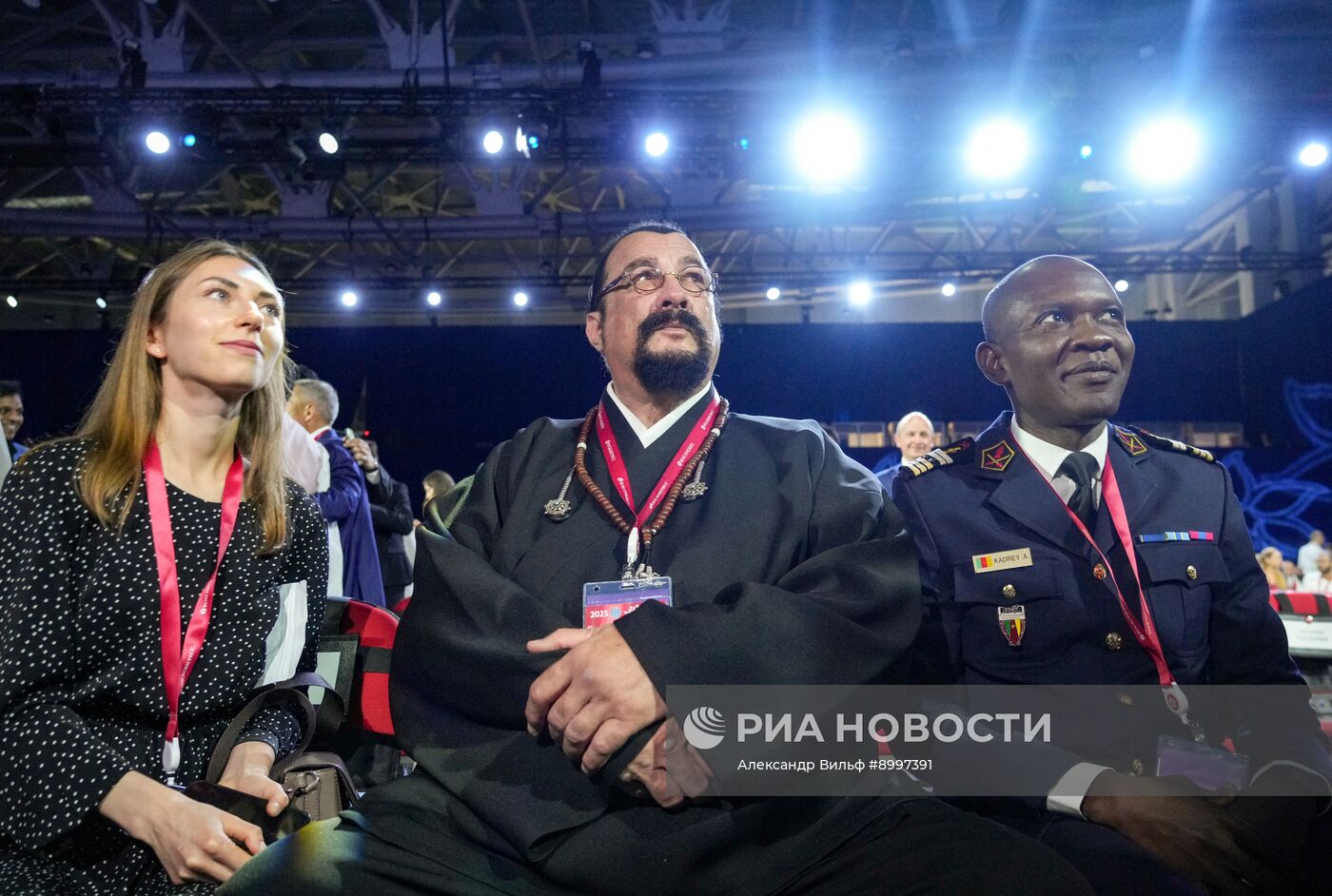 ВЭФ-2025. Гости перед пленарным заседанием