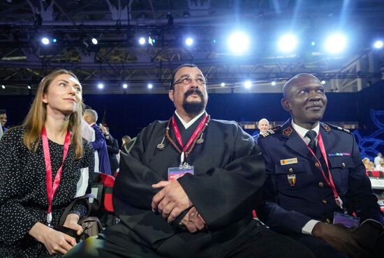 ВЭФ-2025. Гости перед пленарным заседанием