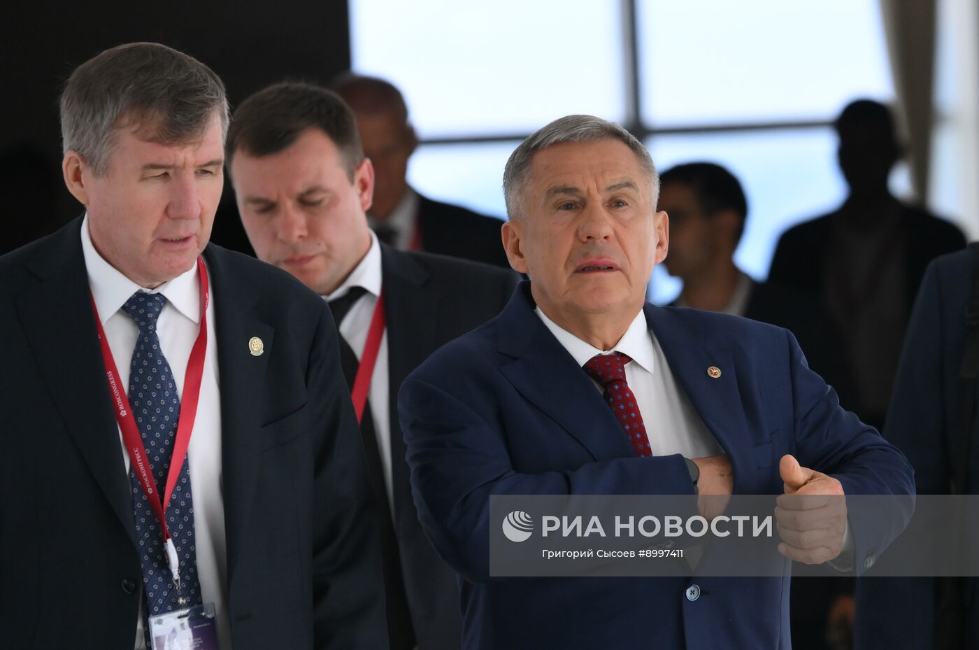 ВЭФ-2025. Гости перед пленарным заседанием