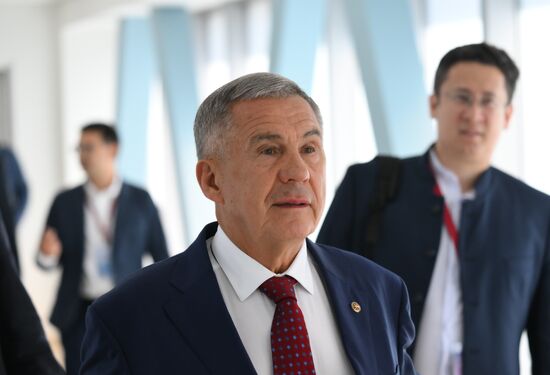 ВЭФ-2025. Гости перед пленарным заседанием