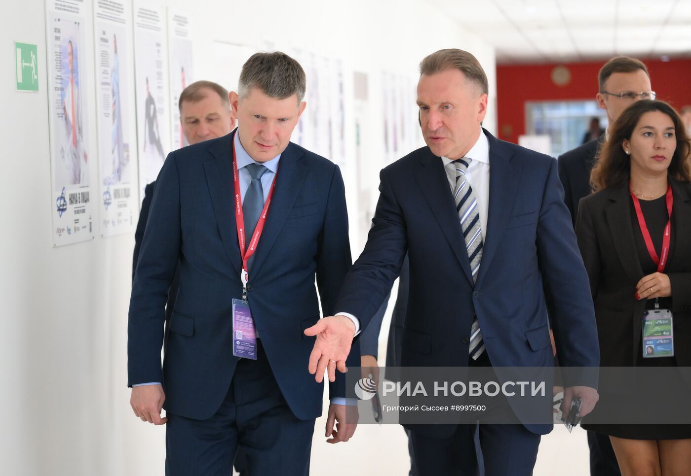 ВЭФ-2025. Гости перед пленарным заседанием