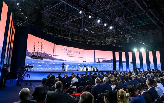 ВЭФ-2025. Пленарное заседание