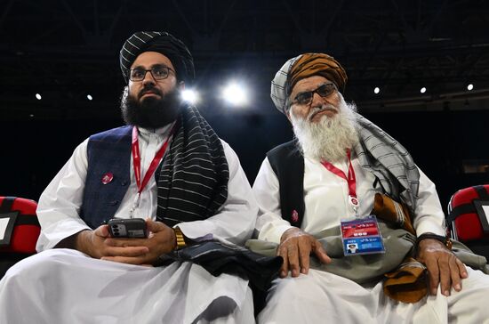 ВЭФ-2025. Гости перед пленарным заседанием