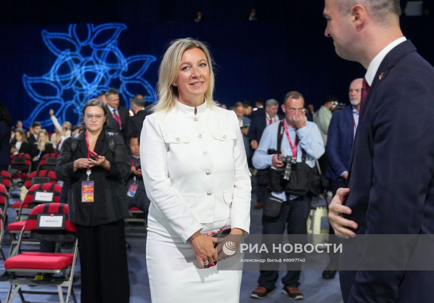 ВЭФ-2025. Гости перед пленарным заседанием