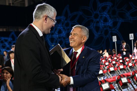 ВЭФ-2025. Гости перед пленарным заседанием