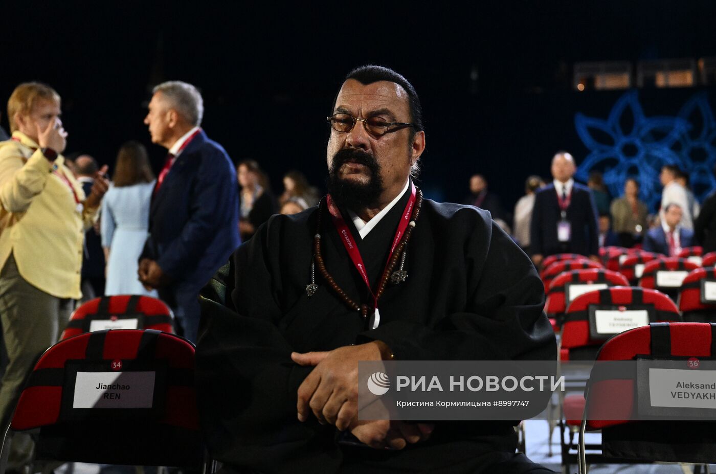 ВЭФ-2025. Гости перед пленарным заседанием