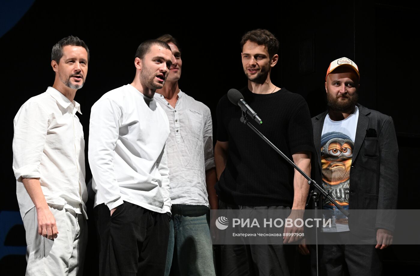 Сбор труппы театра "Ленком Марка Захарова"