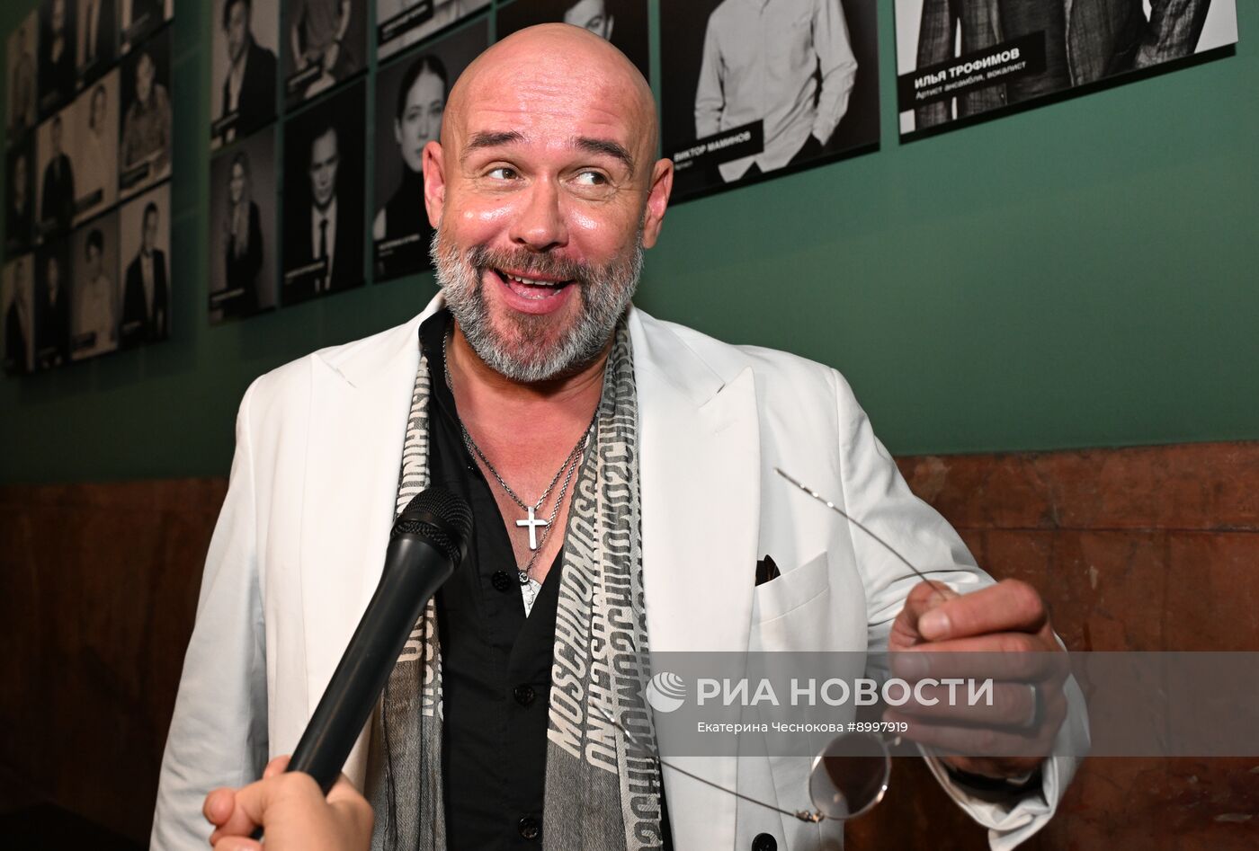 Сбор труппы театра "Ленком Марка Захарова"