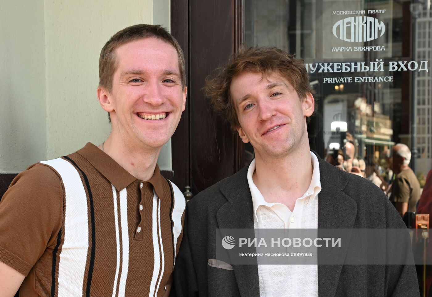 Сбор труппы театра "Ленком Марка Захарова"