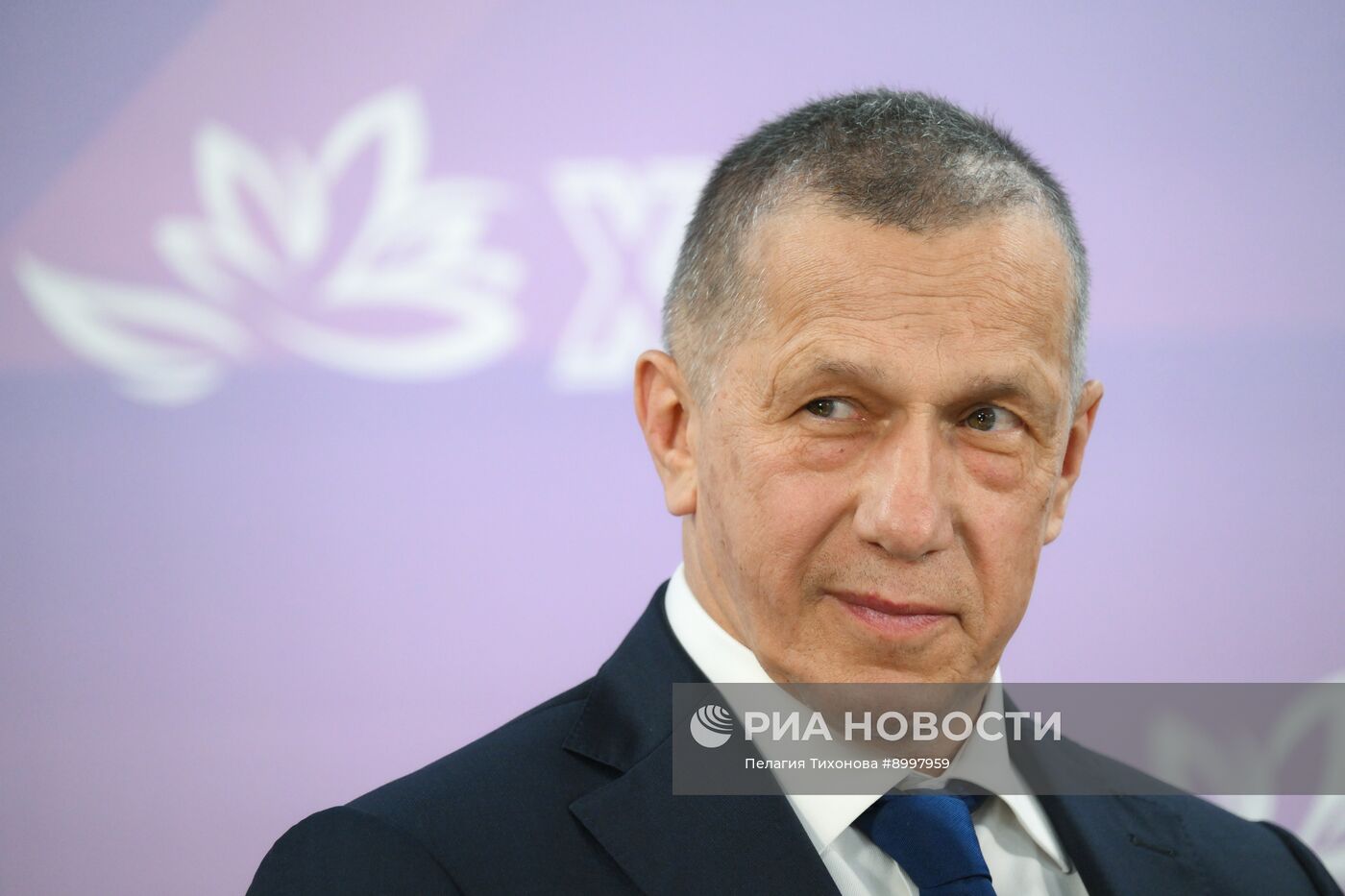 ВЭФ-2025. Пресс-брифинг председателя Оргкомитета Ю. Трутнева