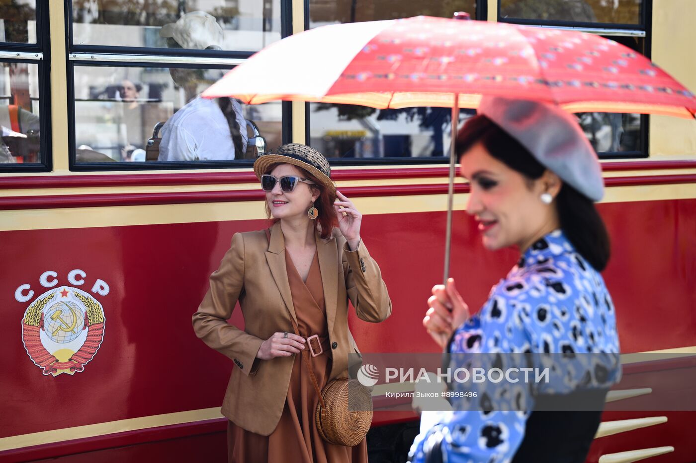 Юбилейный парад ретротранспорта в Москве