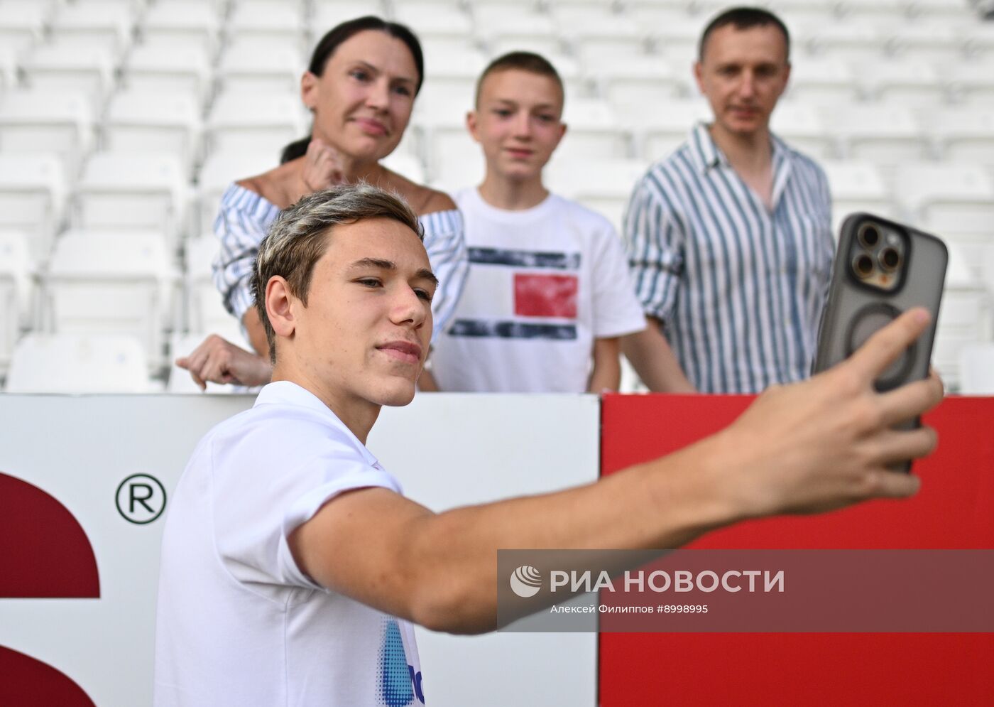 Футбол. Товарищеский матч. Катар - Россия