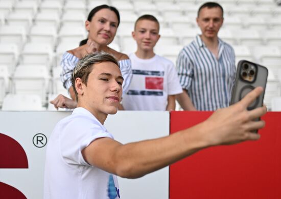 Футбол. Товарищеский матч. Катар - Россия