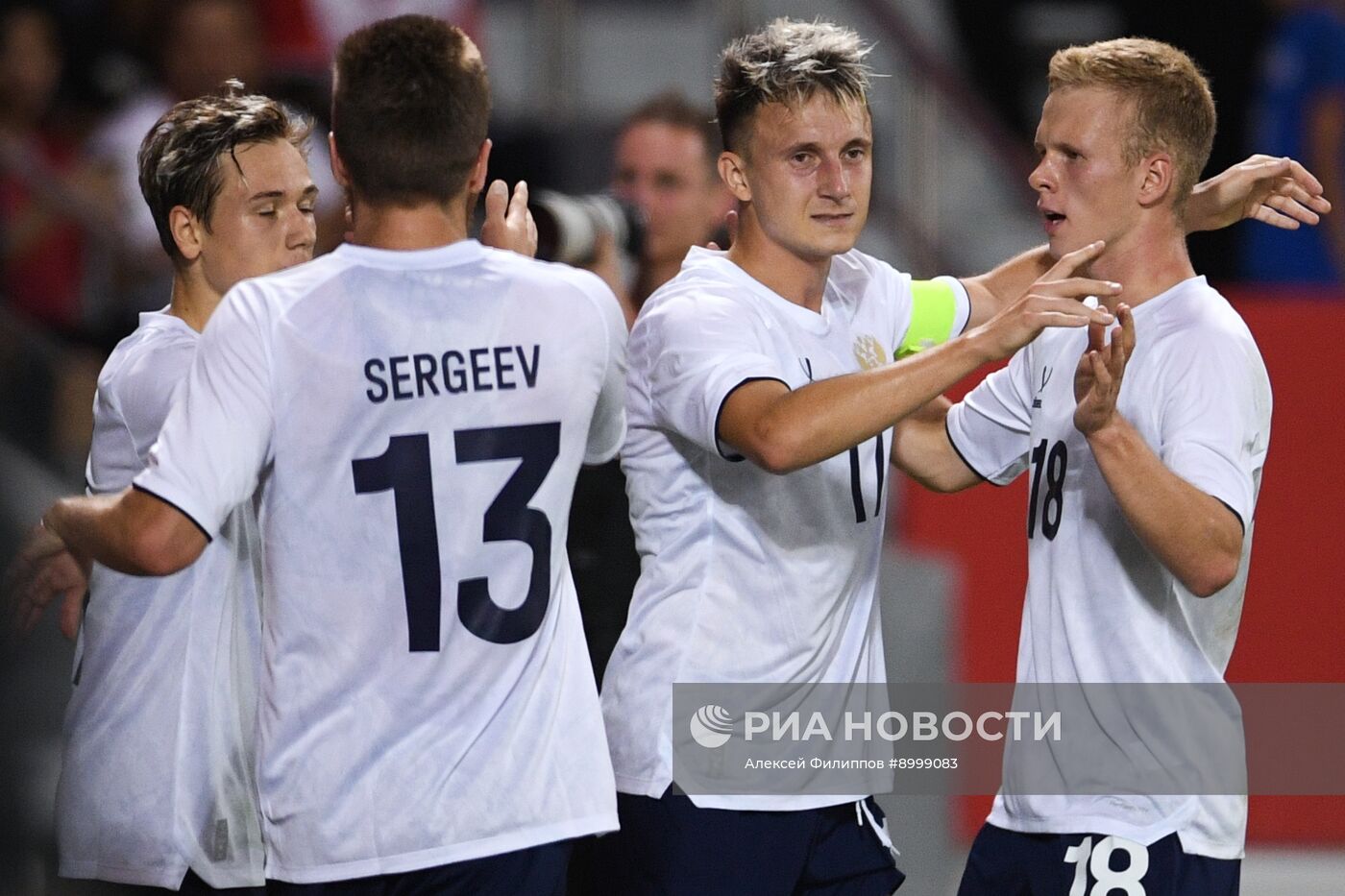 Футбол. Товарищеский матч. Катар - Россия