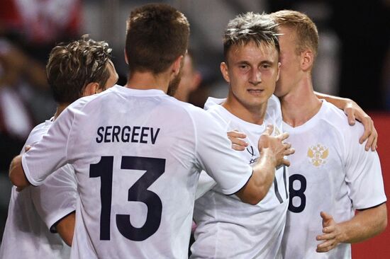 Футбол. Товарищеский матч. Катар - Россия