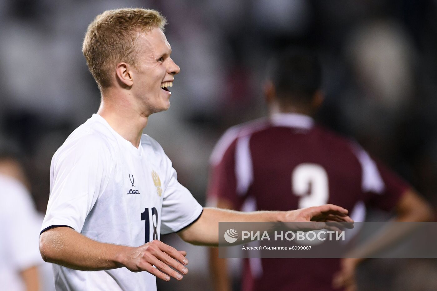 Футбол. Товарищеский матч. Катар - Россия